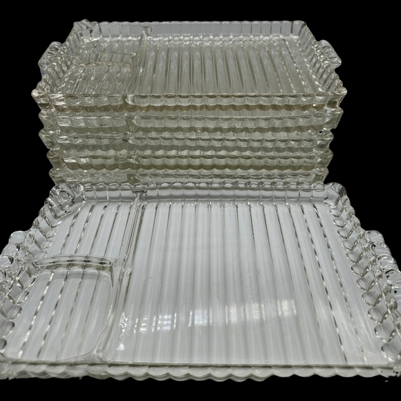 Elegant Clear Glass Bubble Snack Tray Set of 6 - Picture 10 of 11